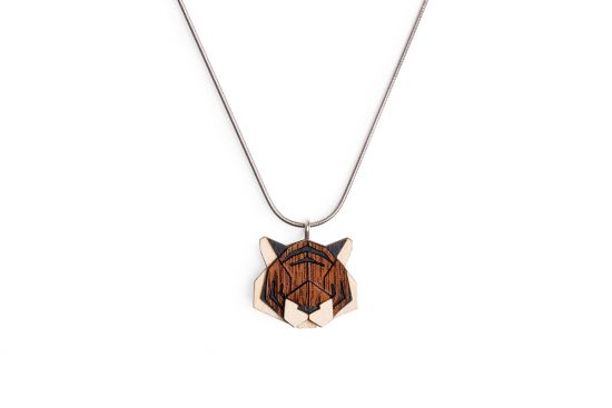 Drevený prívesok Tiger Pendant