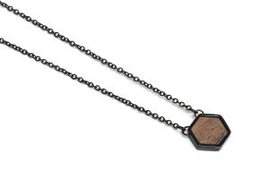 Náhrdelník Apis Nox Necklace Hexagon