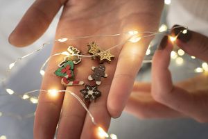 Drevené náušnice Deer Christmas Earrings 