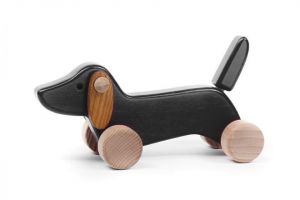 Čierny Drevený Jazvečík