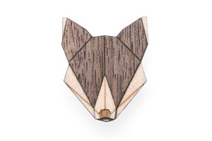 Drevená brošňa Wolf Brooch