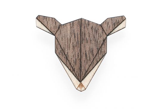 Drevená brošňa Doe Brooch