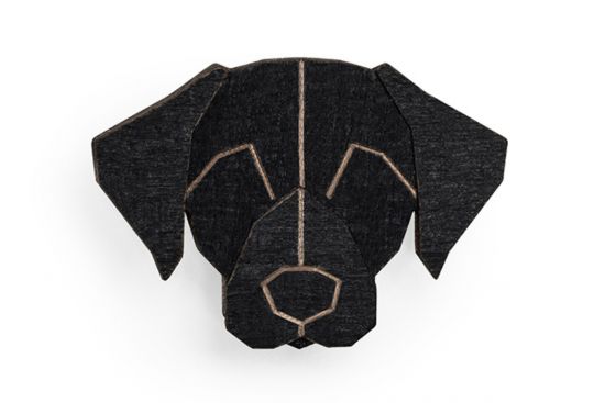 Drevená brošňa Black Labrador Brooch