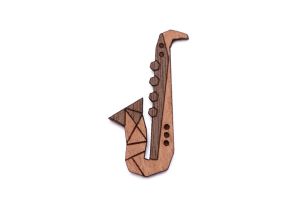 Drevená brošňa Saxophone Brooch