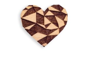 Drevená brošňa Love Brooch