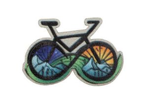 Drevená brošňa Bicykel
