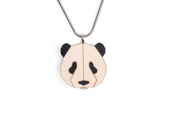 Drevený prívesok Panda Pendant