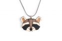 Drevený prívesok Raccoon Pendant