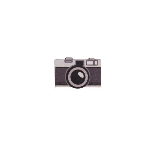 Drevená brošňa Fotoaparát Drevená brošňa Fotoaparát